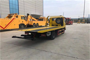 永定路非事故拖车